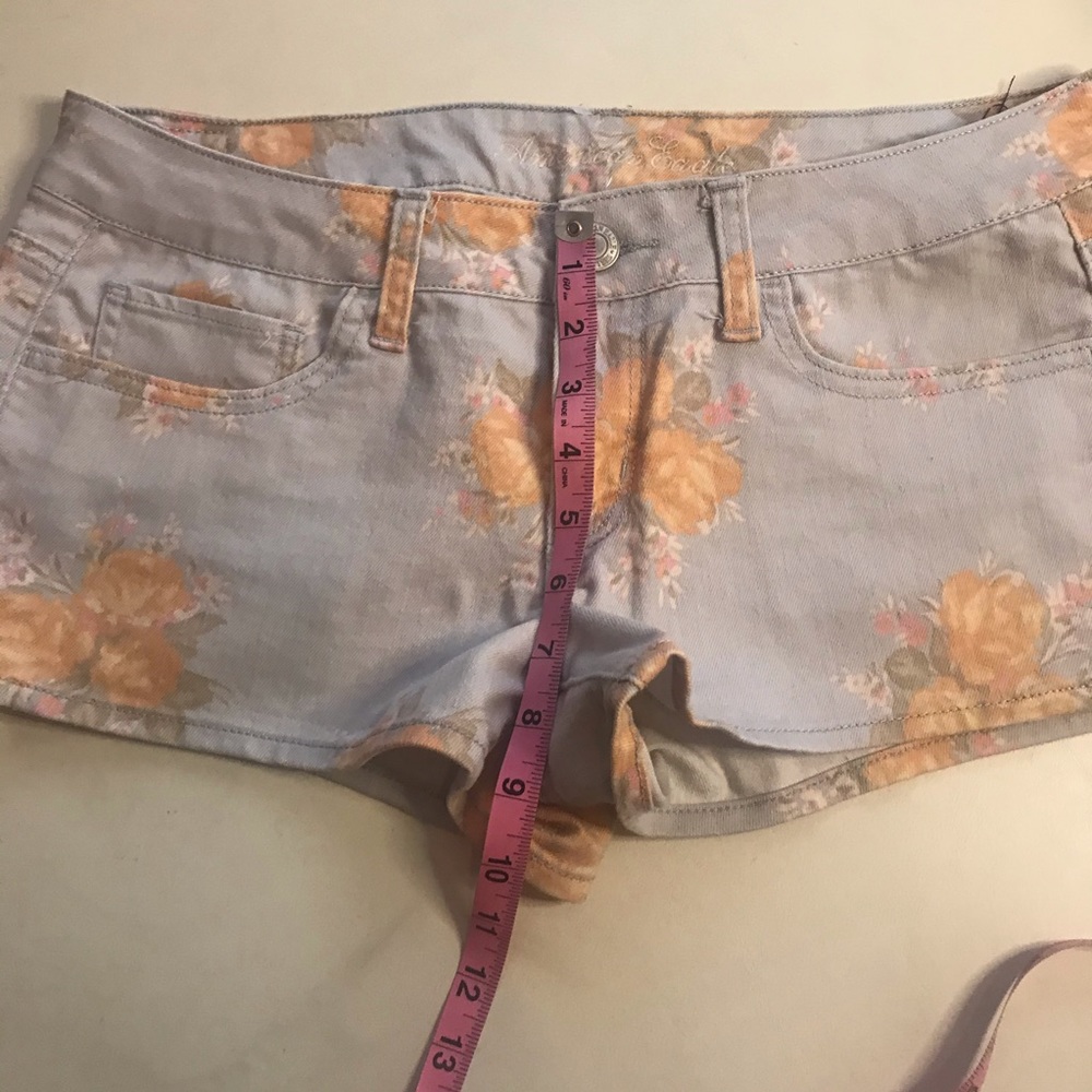 American Eagle FLower 🌸🌺 shorts